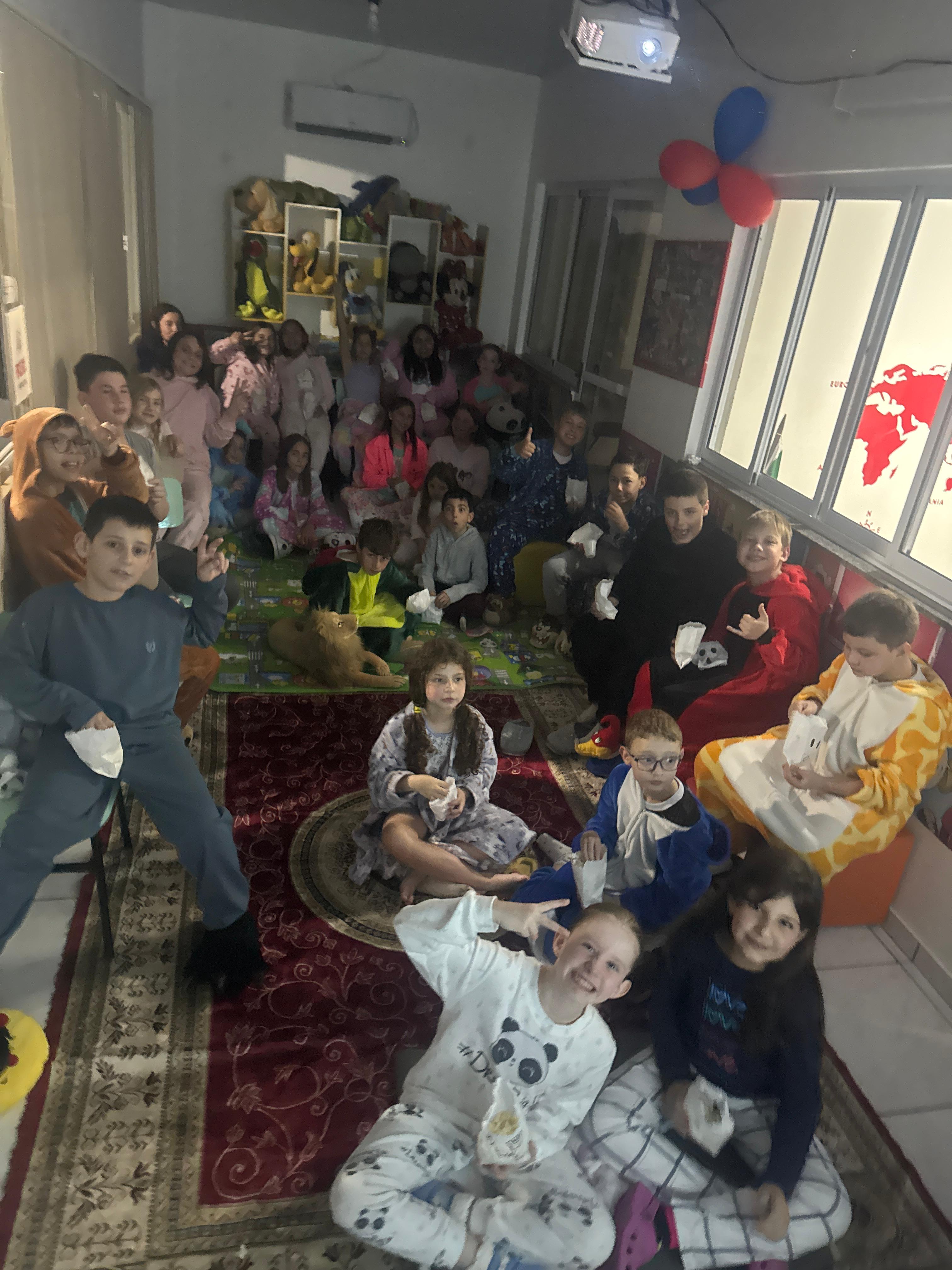 Supernoite do Pijama na Fisk Francisco Beltrão - PR