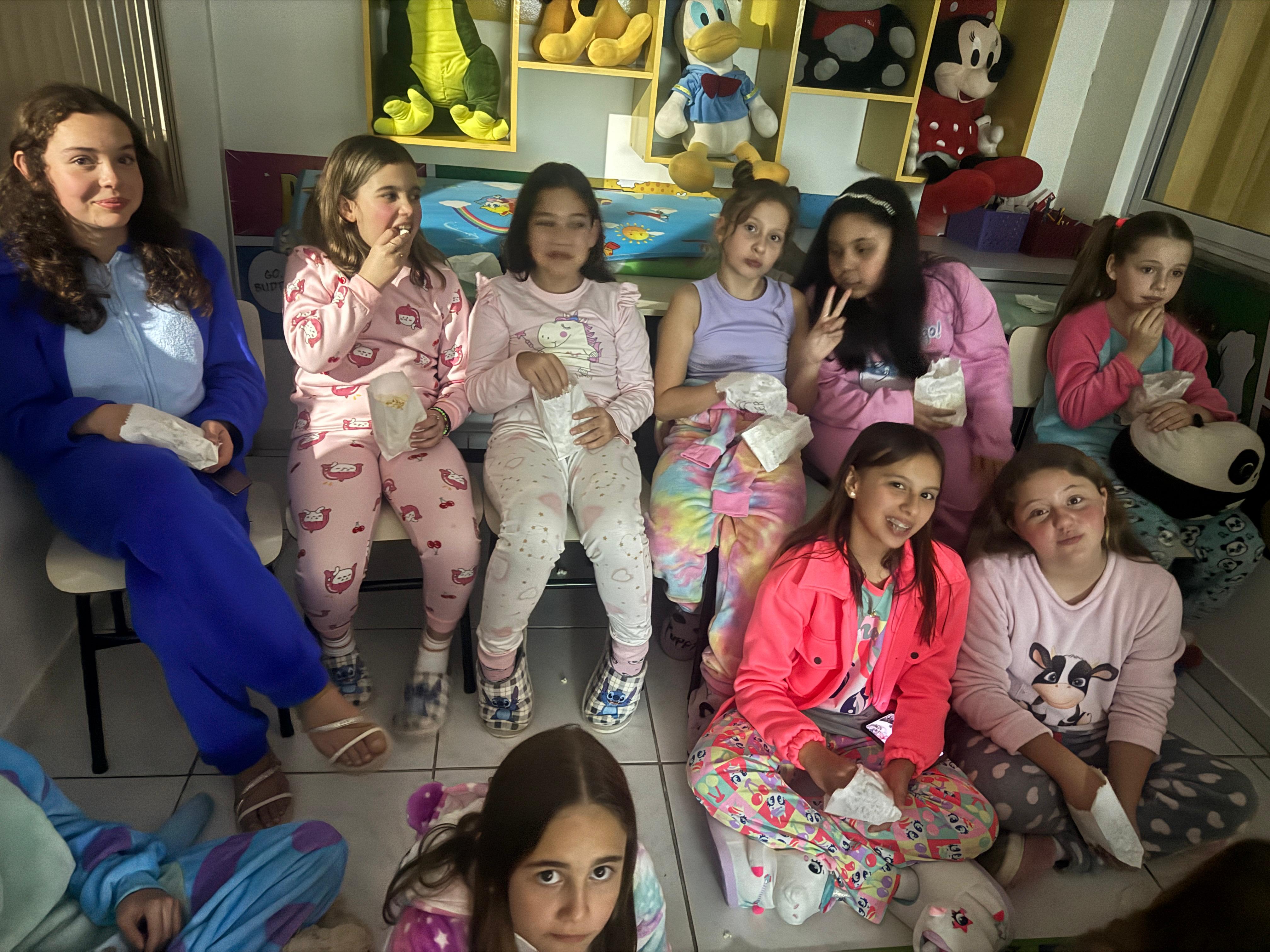 Supernoite do Pijama na Fisk Francisco Beltrão - PR