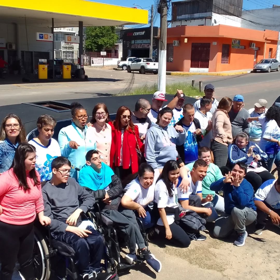 Fisk São Gabriel/RS - Passeio de Dia das Crianças com a Associação Pró-Down