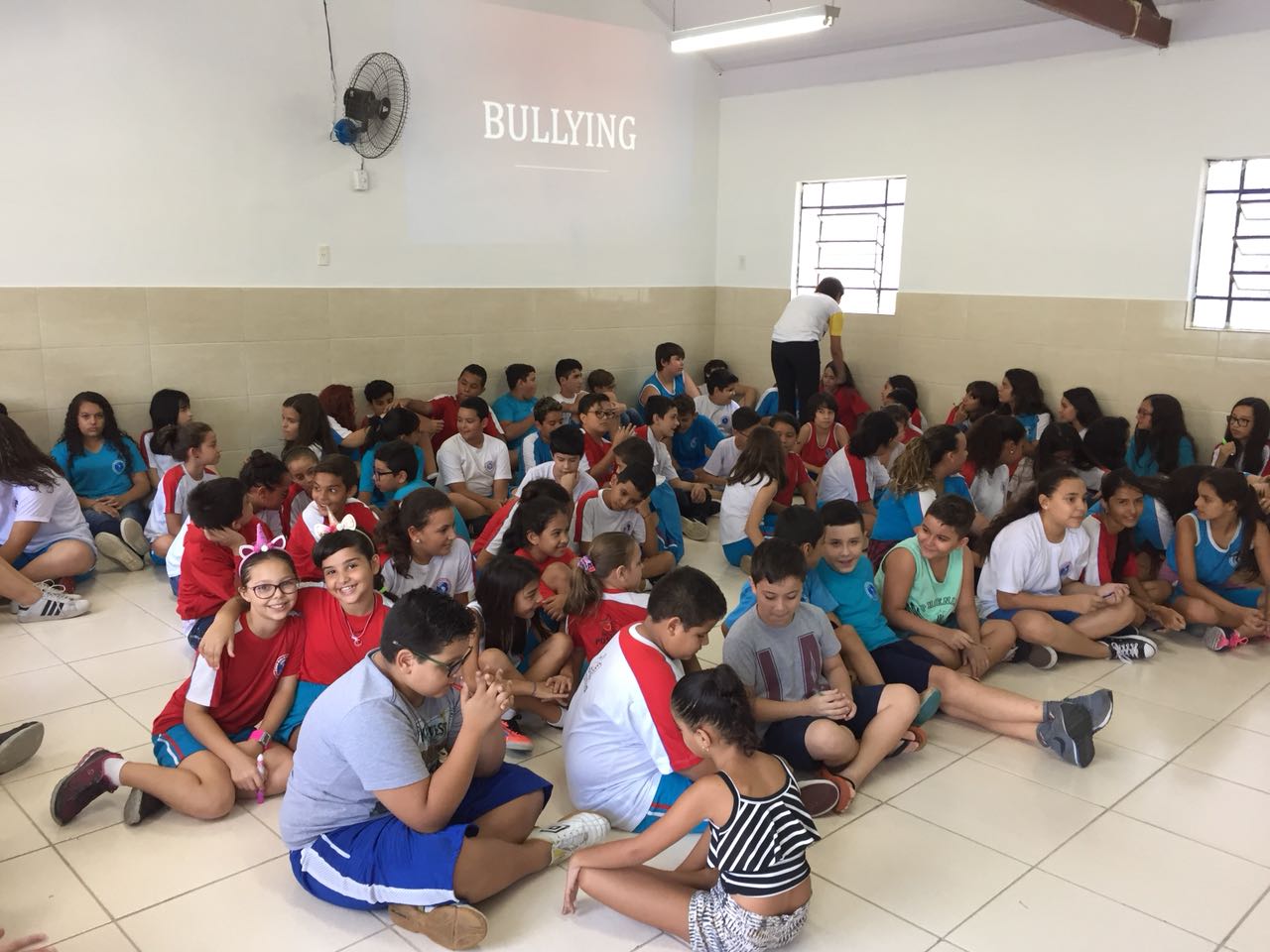 Fisk Taubaté/SP - Bate-papo com nossa equipe sobre bullying na escola parceira
